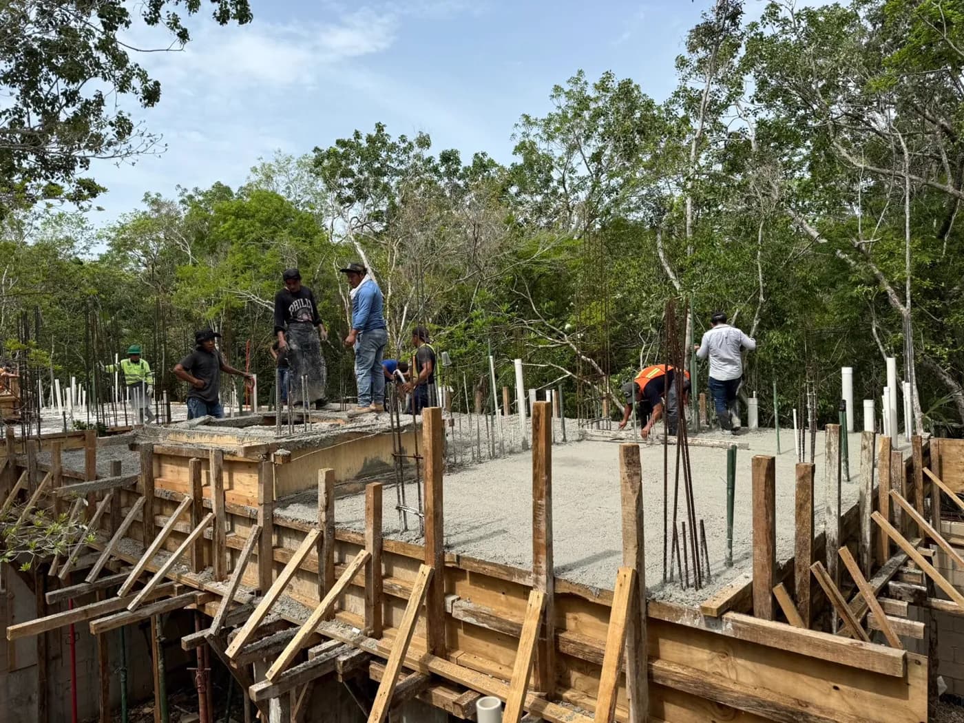Selva Maya houses under construction