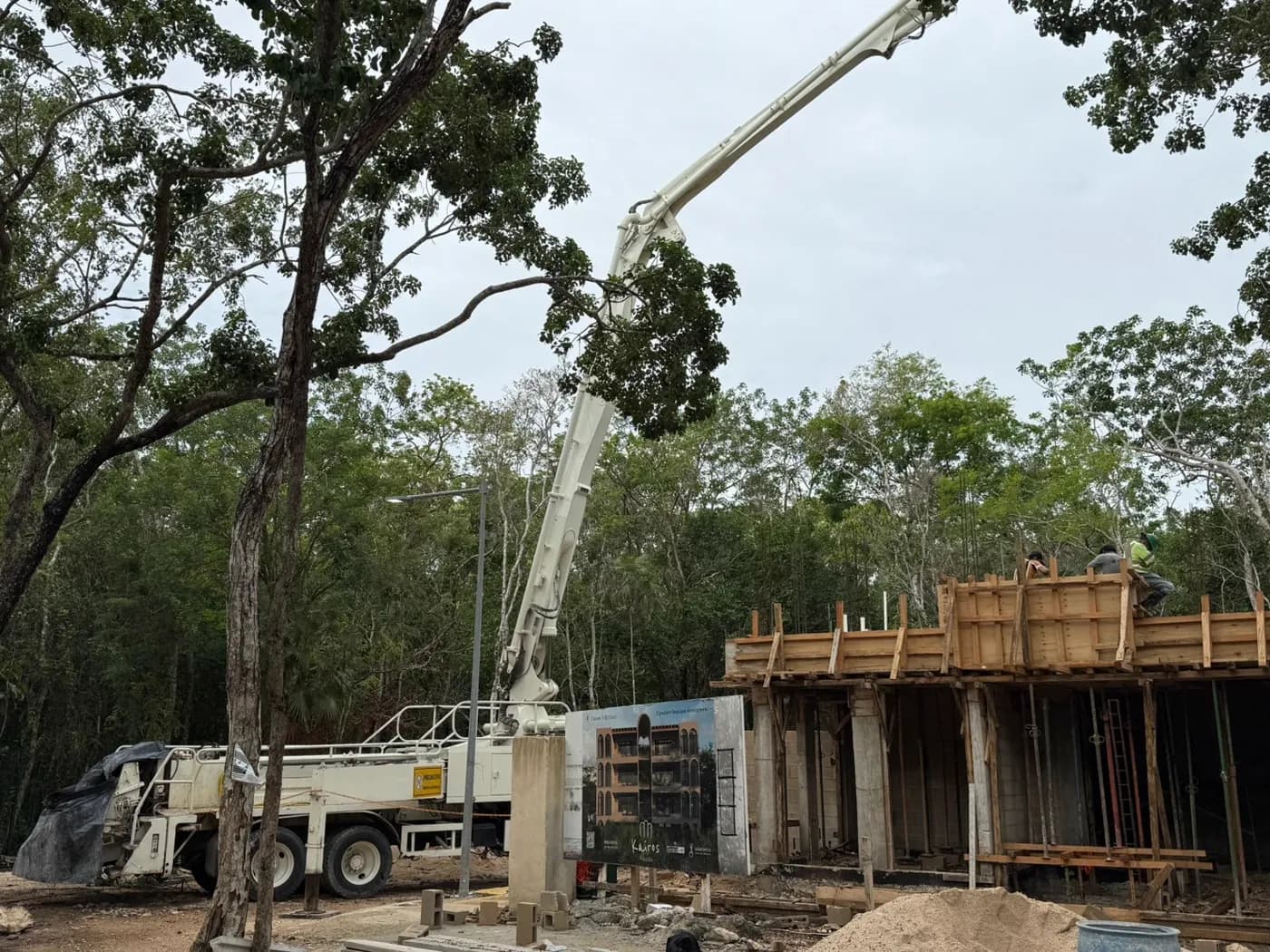 Selva Maya houses under construction